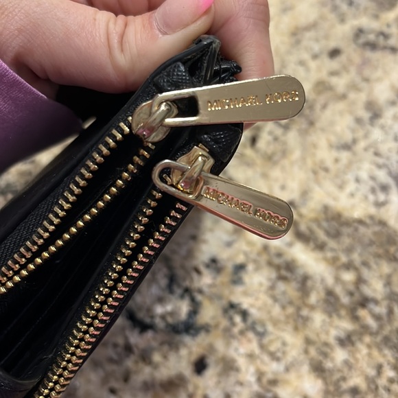 Michael Kors Clutch Wristlet - Picture 10 of 15